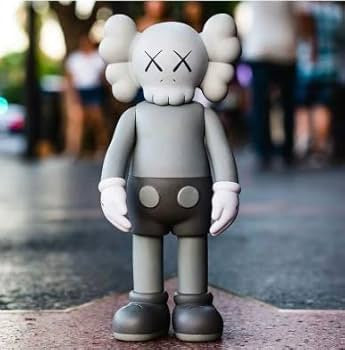 مجسم MANDKAWS
