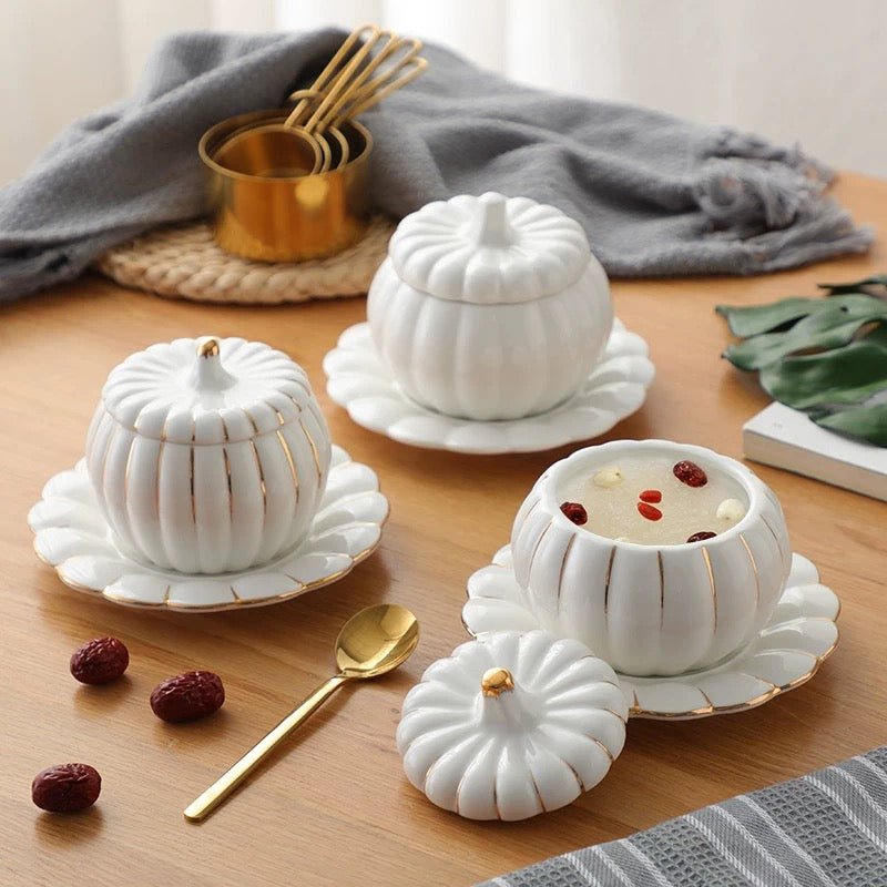 صينية تقديم على شكل يقطينة