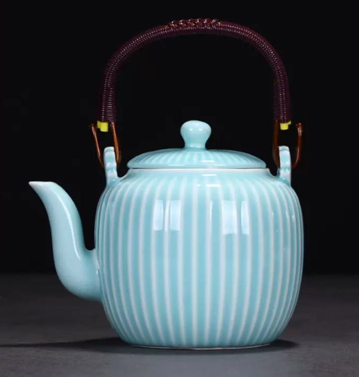 طقم شاي ياقوتي