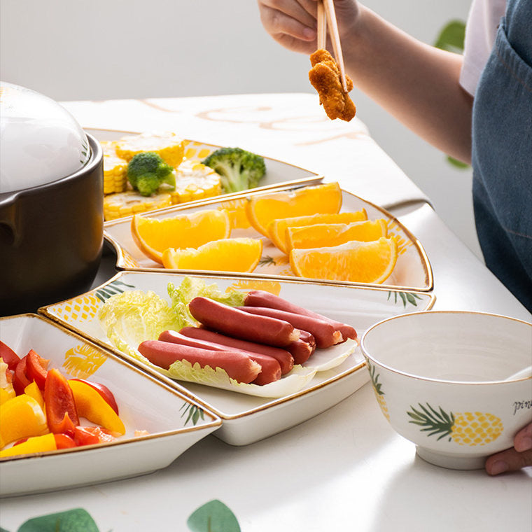 اطباق المائدة من البورسلين/ نقش اناناس.رقم .١