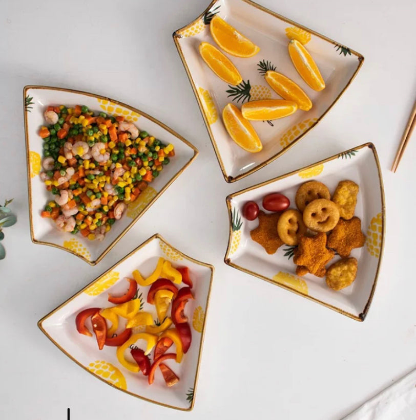 اطباق المائدة من البورسلين/ نقش اناناس.رقم .١