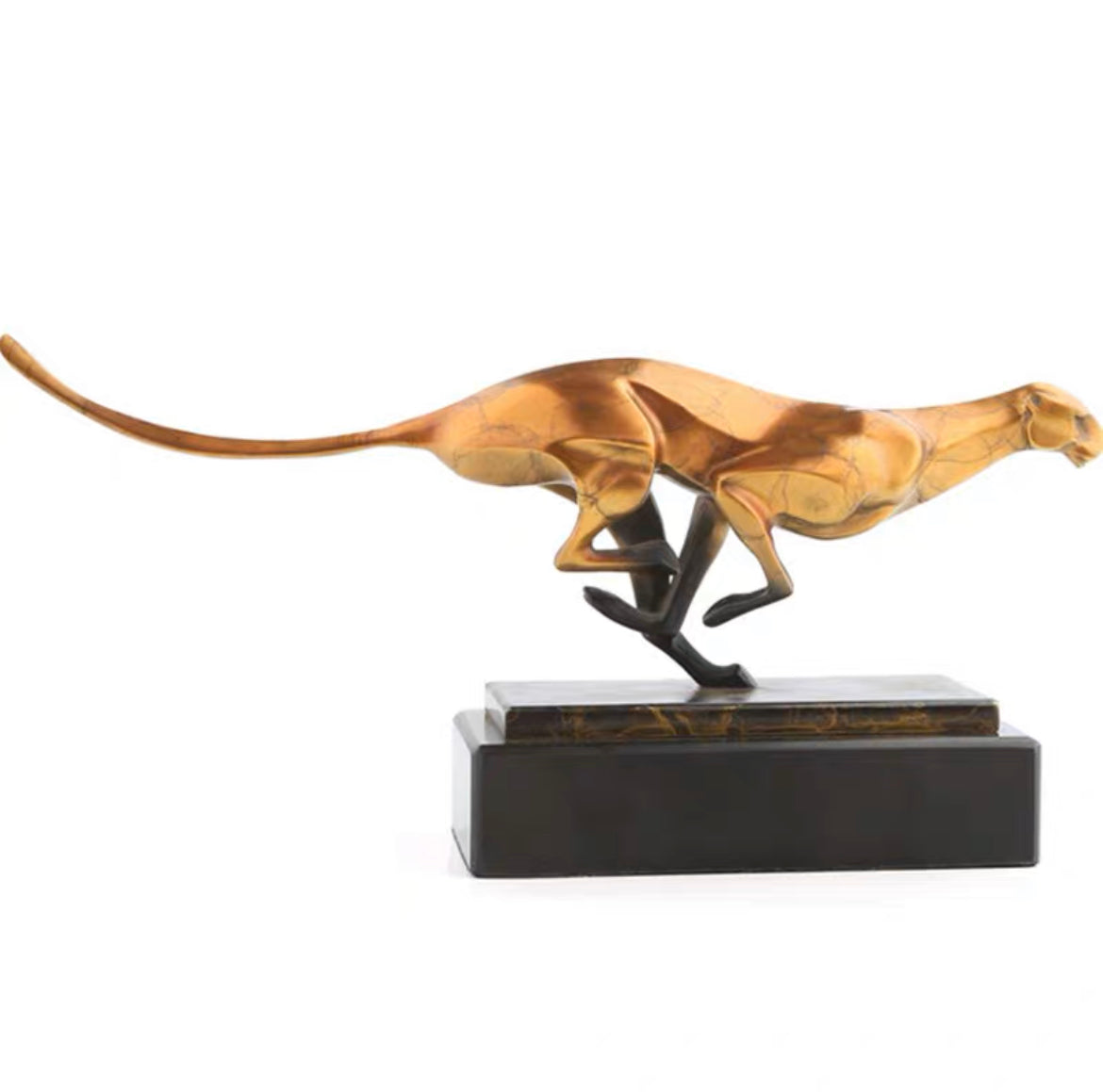 فهد من النحاس الثقيل