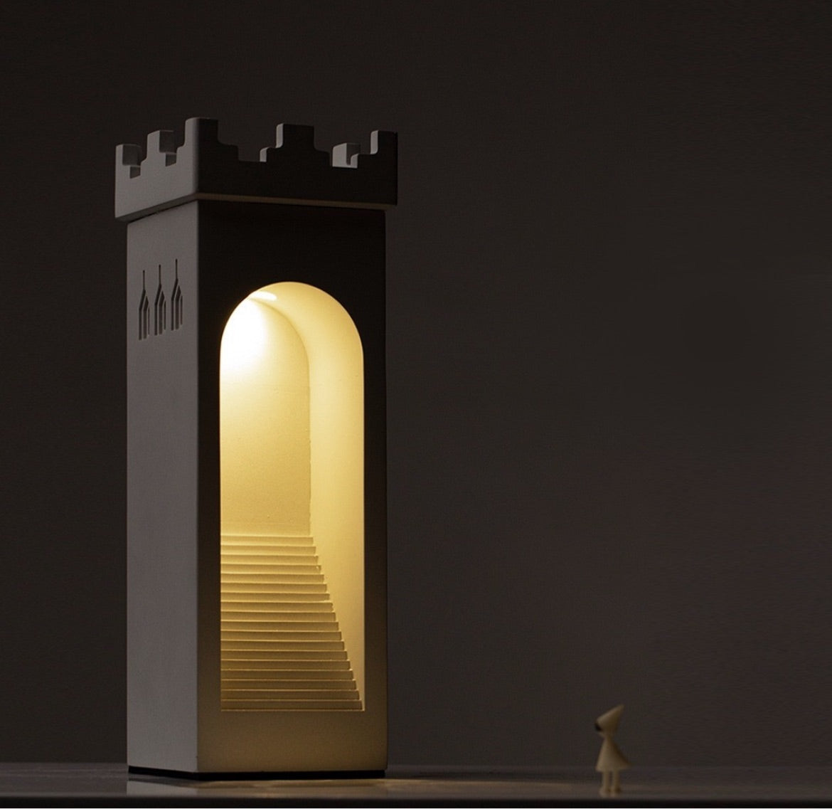 اضاءة مكتبية بنمط "Monument Valley" 101