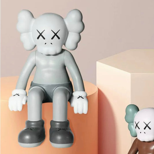 مجسم MANDKAWS