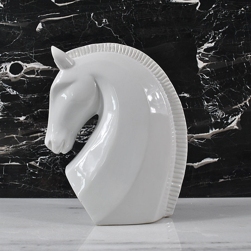 مجسم حصان عصري