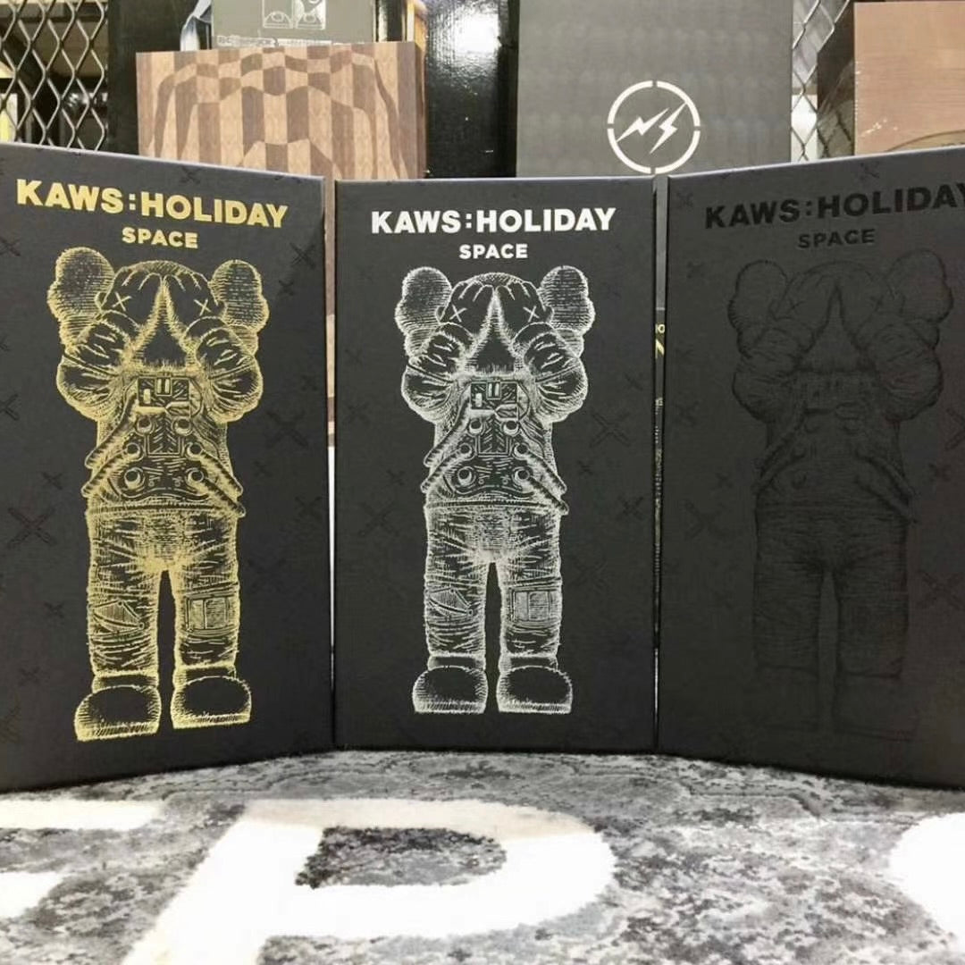 مجسم MANDKAWS اصدار خاص