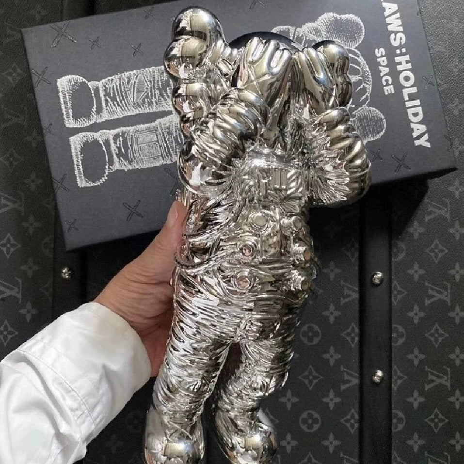 مجسم MANDKAWS اصدار خاص