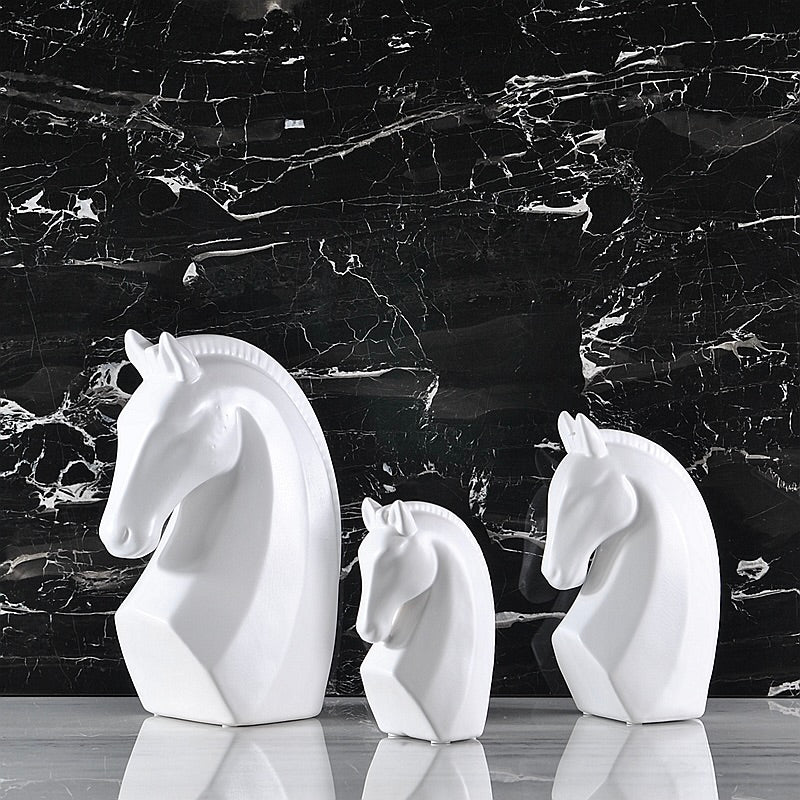 مجسم حصان عصري