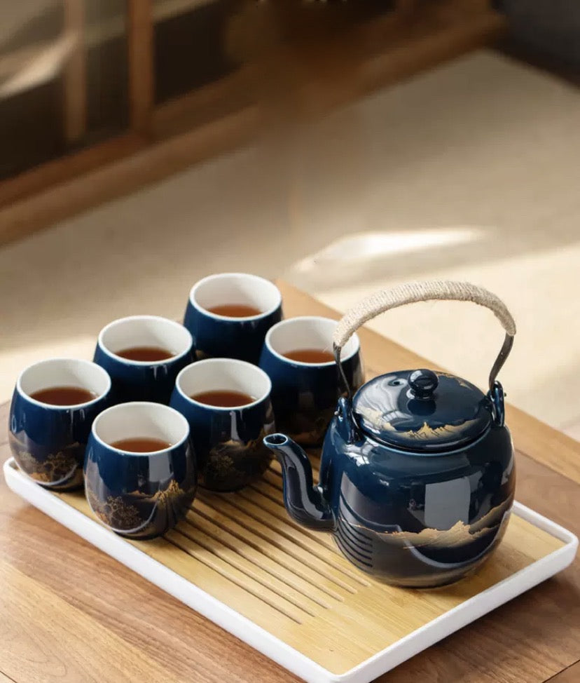 طقم شاي بنمط ياباني